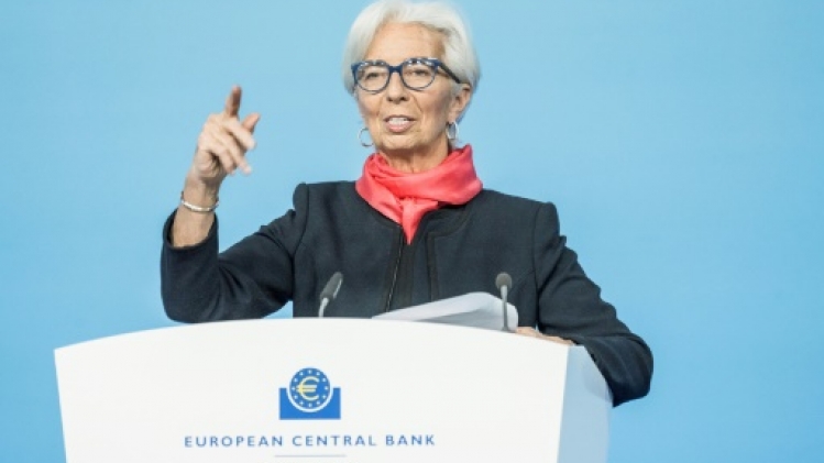 La BCE fait un premier pas vers la sortie de son mode de crise