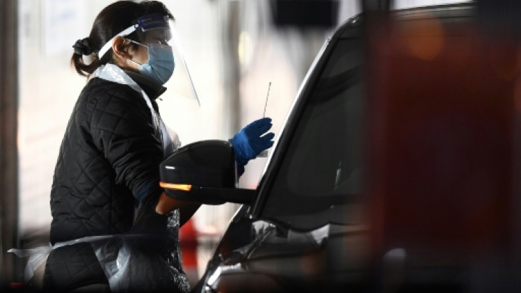 Covid-19 : les restrictions se multiplient, confinement aux Pays-Bas