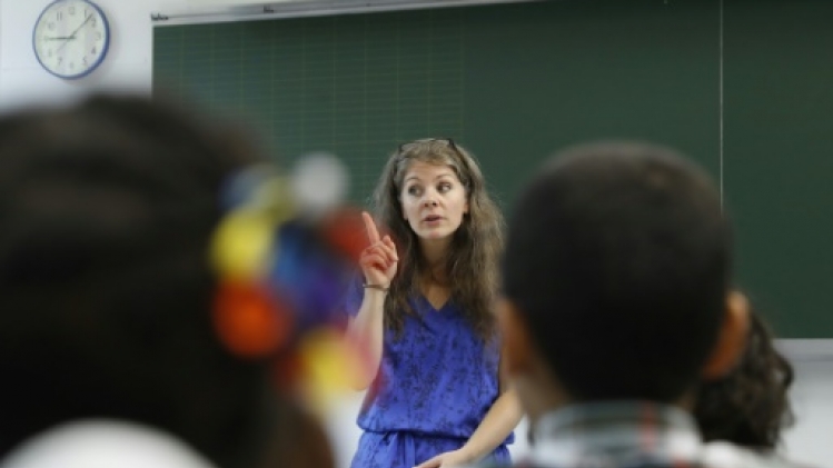 Rentrée scolaire sous tension, face à la vague Omicron