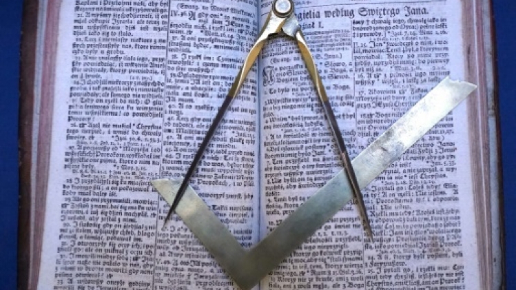 Confisqués par les nazis, des trésors maçonniques préservés en Pologne