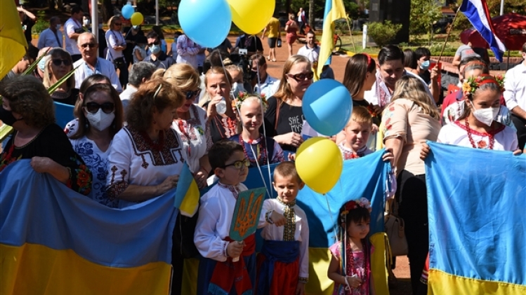 0ukraine-manifestation-paraguay