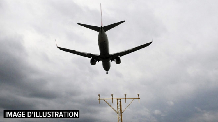 avion-boeing-737-illu