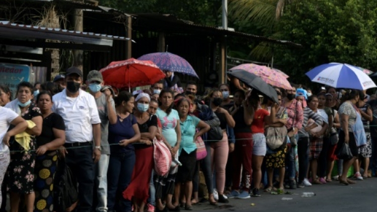 Gangs au Salvador: des familles dénoncent des arrestations arbitraires