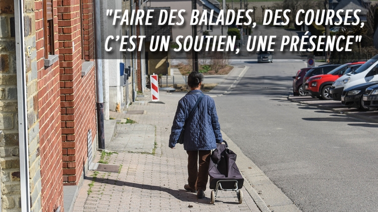 Vous souffrez de solitude, surtout en cette période de vacances ? La Croix-Rouge offre un soutien aux personnes isolées