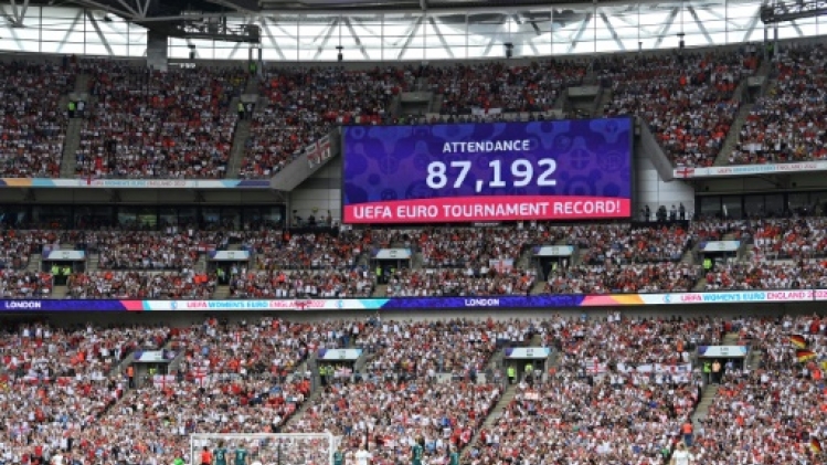 Euro féminin: la finale Angleterre-Allemagne bat le record d'affluence des hommes