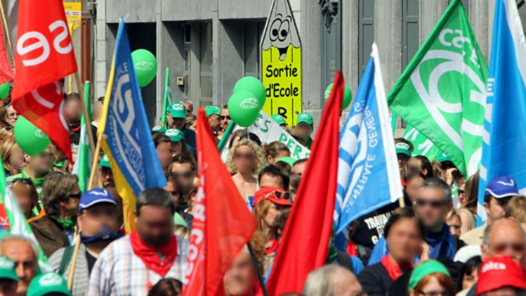 syndicats-manif-bleu-vert-rouge