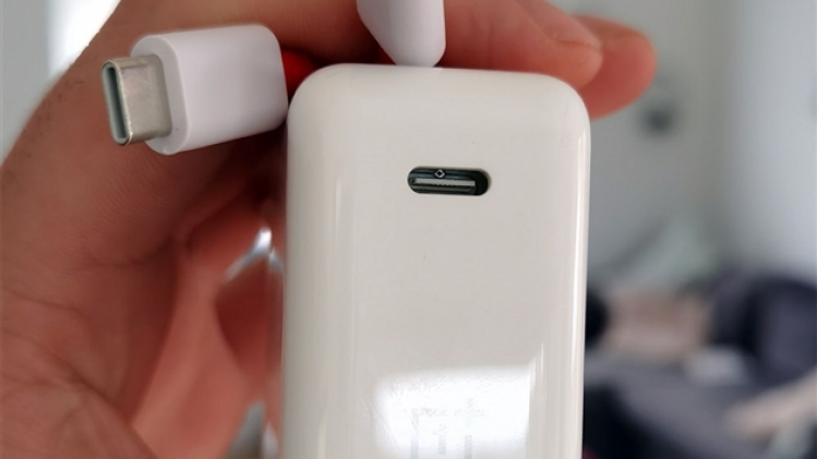 Sur le plateau de TPMP, Cyril Hanouna et ses chroniqueurs ont abordé l'enquête publiée par Télé 2 Semaines qui révèle les salaires des animateurs de télévision, dont certains chroniqueurs de l'émission.