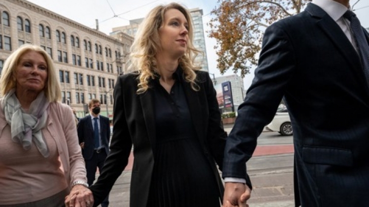 Theranos: la star déchue Elizabeth Holmes condamnée à 11 ans de prison