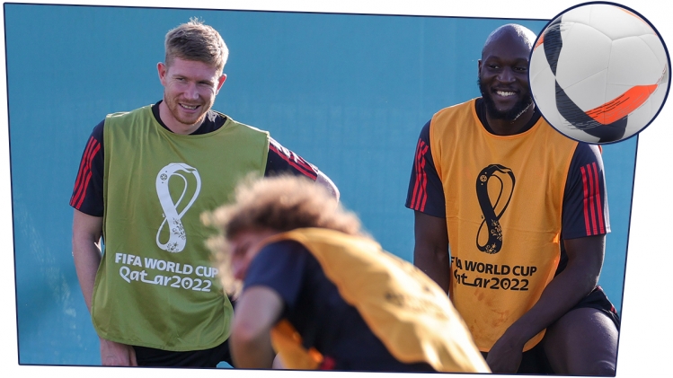 maquette qatar ballon ok