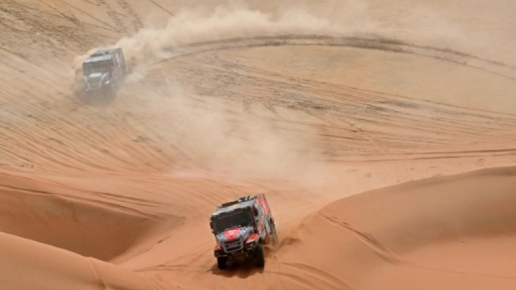 Dakar 2023: 9 tonnes et 1.000 chevaux, le panache des camions, rois du désert