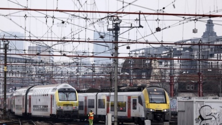 Un conducteur de la SNCB aurait abandonné son train de voyageurs en gare de Silly