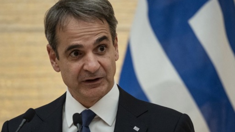 Catastrophe ferroviaire: le Premier ministre grec demande pardon aux familles des victimes