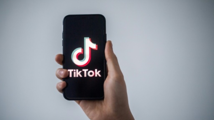 TikTok: plus d'un milliard d'utilisateurs et des polémiques qui s'accumulent