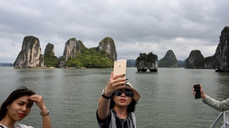 Crash d'un hélicoptère de tourisme au Vietnam: un cinquième corps retrouvé