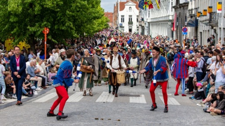 De nouveaux costumes à la Procession du Saint-Sang à Bruges