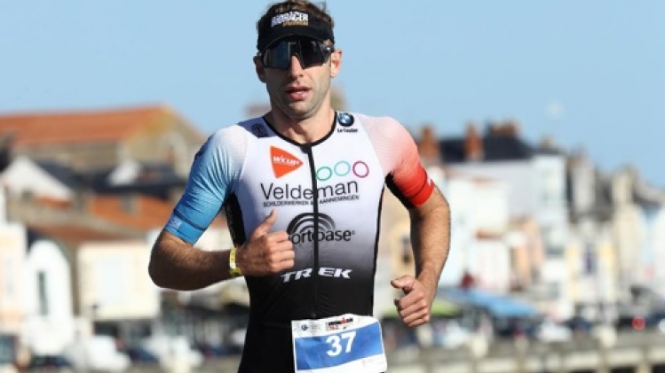 Bart Aernouts renoue avec la victoire lors du Challenge triathlon de Fréjus