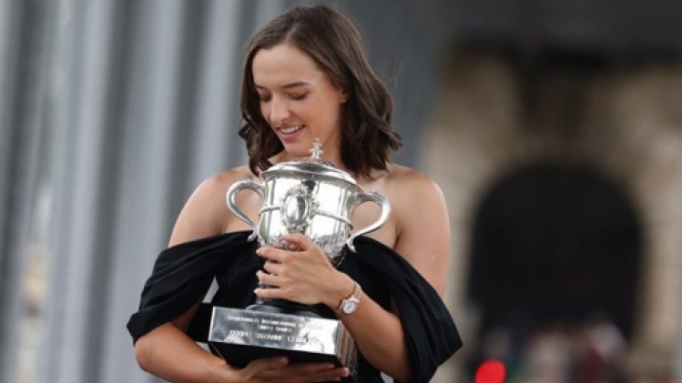 Karolina Muchova gagne 27 rangs et se place 16e, Elise Mertens toujours 28e mondiale