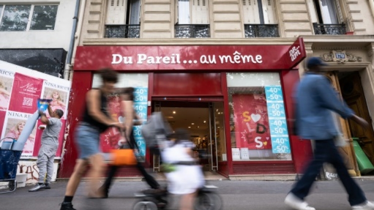 Prêt-à-porter : Du Pareil Au Même (DPAM) en redressement judiciaire, procédure de sauvegarde pour Sergent Major