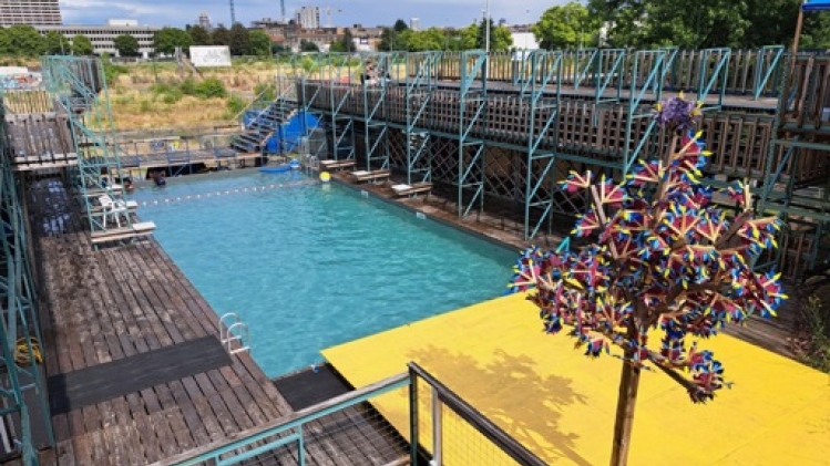 Flow, la seule piscine en plein air de Bruxelles, rouvre le 1er juillet