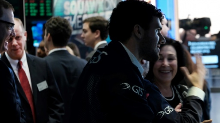 La Bourse de New York termine en ordre dispersé, les chiffres de l'emploi pèsent peu
