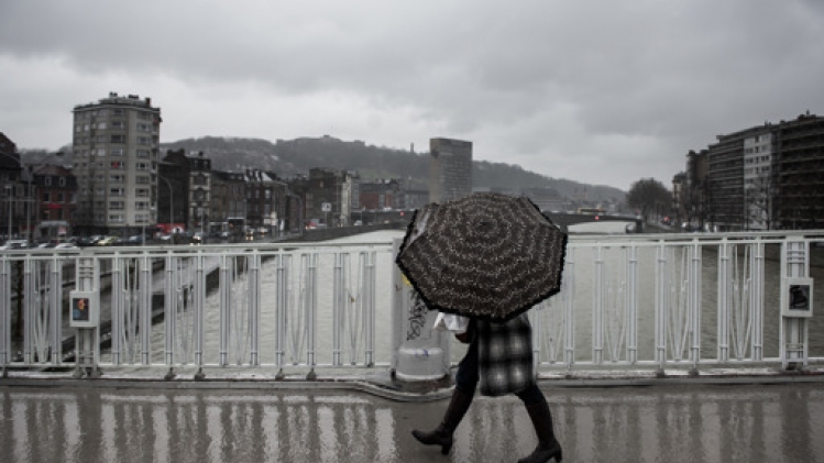Un dimanche pluvieux avant le retour d'un temps sec et plus chaud