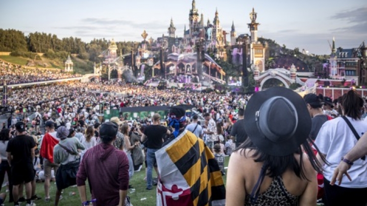 Le festival Tomorrowland affiche complet pour son 20e anniversaire sur le thème de la vie