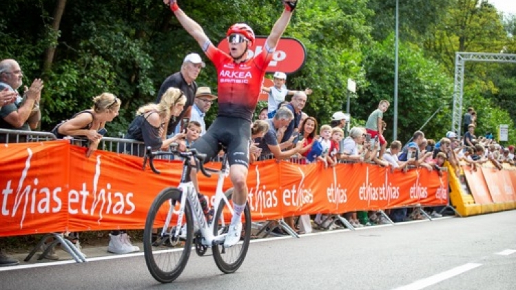 Le Français Matis Louvel ne défendra pas son titre samedi