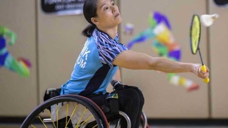 Man-Kei To s'impose largement dans son groupe bien qu'elle se soit préoccupée du tirage