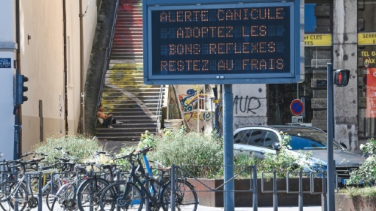 La canicule en France éprouvante dans 49 départements en vigilance orange