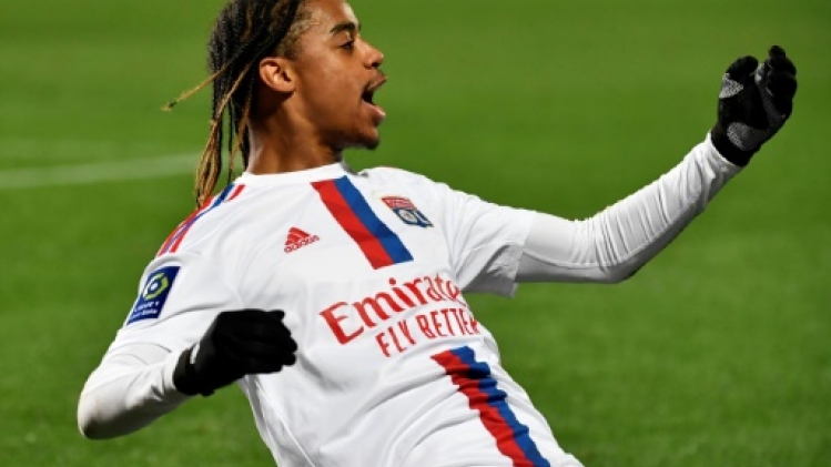 Foot/L1: l'attaquant Bradley Barcola transféré de Lyon au Paris SG pour 45 millions d'euros
