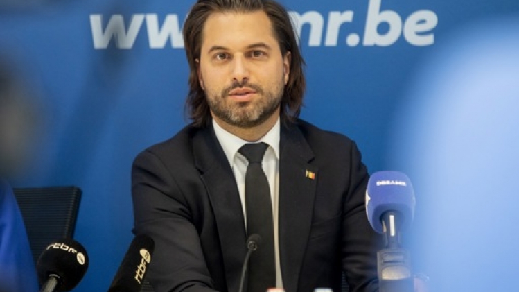 Georges-Louis Bouchez entarté lors d'une séance dédicace, il portera plainte