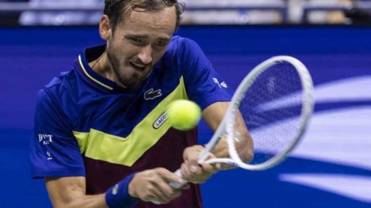 Daniil Medvedev et Andrey Rublev atteignent les huitièmes de finale