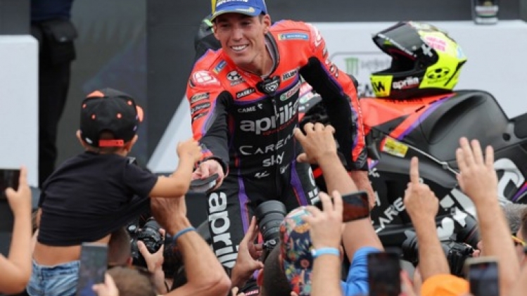 Aleix Espargaro remporte un GP de Catalogne marqué par la chute de Francesco Bagnaia