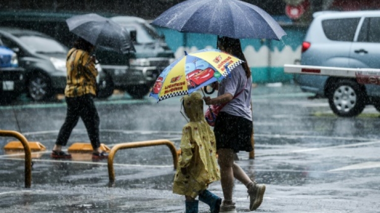 Taïwan: dégâts matériels après le passage du typhon Haikui