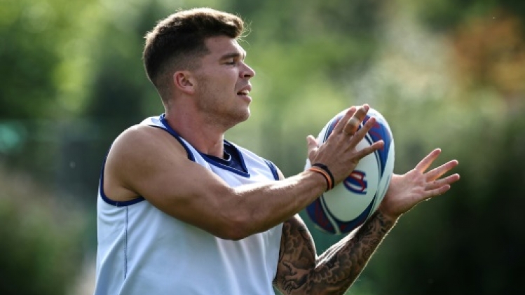 Mondial-2023: sur les traces de Matthieu Jalibert, perle du Pacifique devenu diamant à Bordeaux