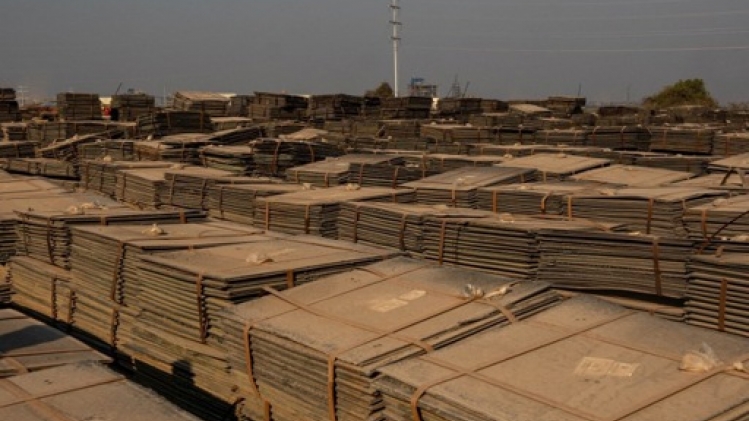 RDC: l'extraction de cobalt et cuivre pour les batteries entraîne de graves dérives