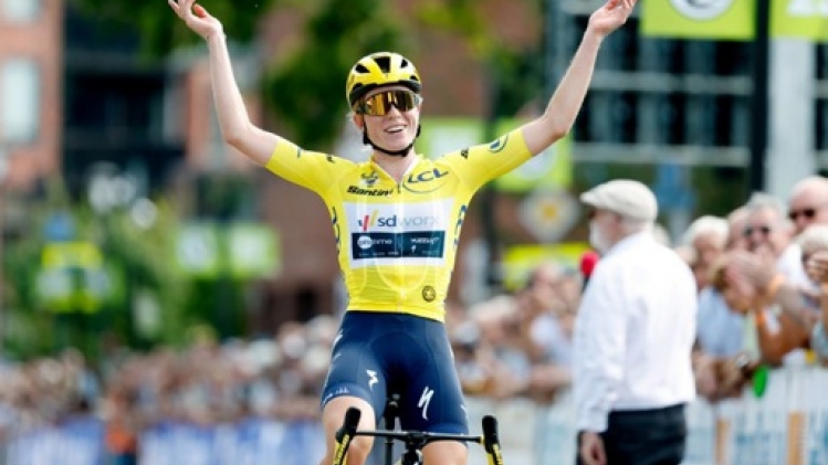 Demi Vollering remporte le Vélo d'Or féminin, Lotte Kopecky reine des classiques
