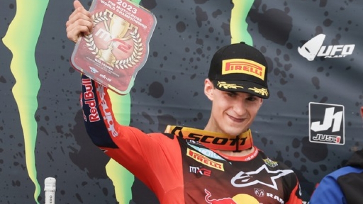 L'Italien Andrea Adamo sacré champion du monde MX2 chez lui