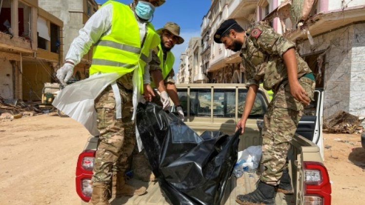 Libye: à Derna, des rescapés sous le choc racontent la catastrophe