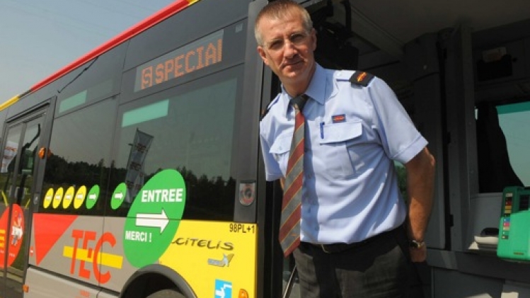 Le TEC recherche encore des centaines de chauffeurs, mécaniciens ou électriciens