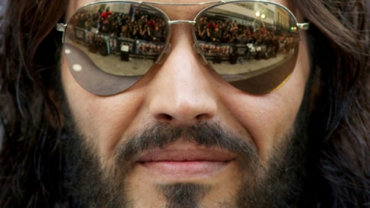 Accusé de viol, l'acteur Russell Brand parle de semaine déprimante