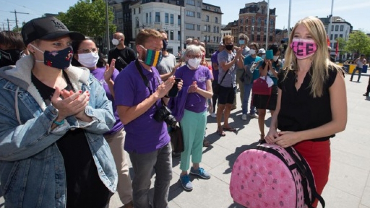 Trois ans après les faits, la maîtresse du chaton Lee poursuivie pour l'avoir caché