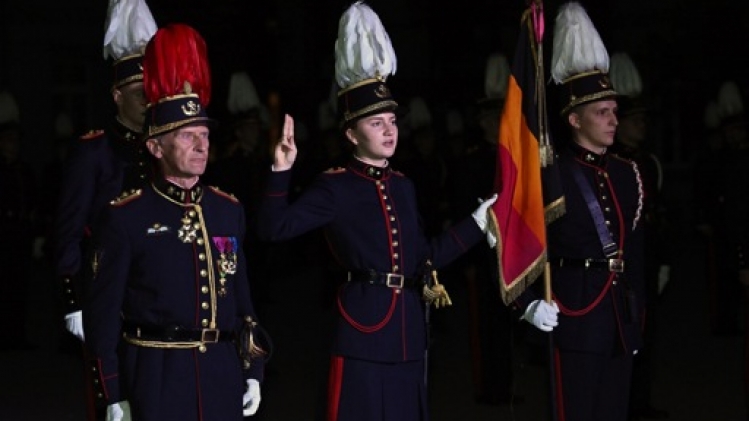 La princesse Elisabeth prête serment en tant qu'officier à l'Ecole royale militaire