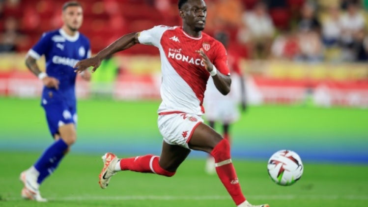 Ligue 1: le PSG cale avant Newcastle, l'OM chute à Monaco