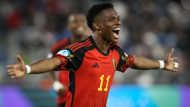 Le Real Madrid renverse Almeria et prive Ramazani et ses coéquipiers d'une 1re victoire