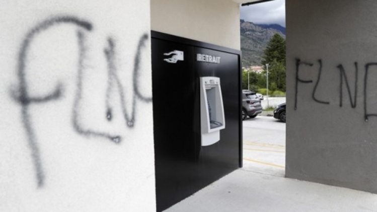 Le Front de libération nationale corse revendique la série d'explosions sur l'île