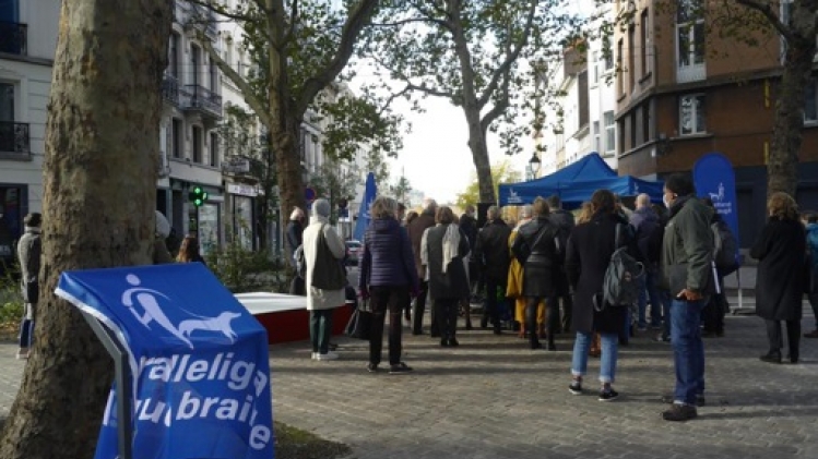 Une canne pour personnes non-voyantes high-tec présentée à Bruxelles