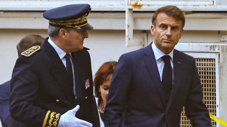 0emmanuelmacronrtlinfo