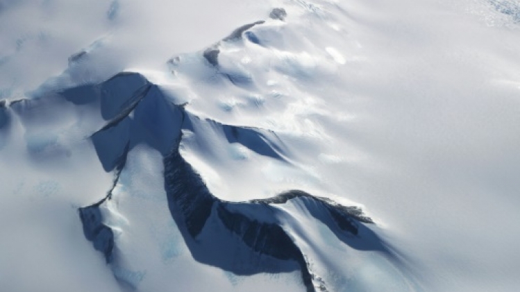 Sous la glace de l'Antarctique, un immense paysage caché