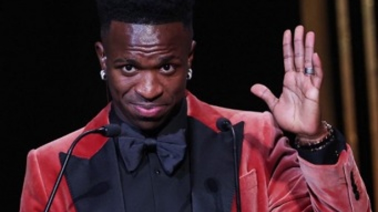 Vinicius Jr. prolonge son contrat auprès du Real Madrid jusqu'en 2027